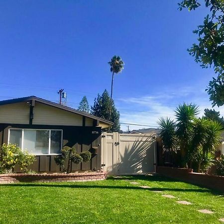 Private Modern Guesthouse With Backyard Los Angeles Exterior photo